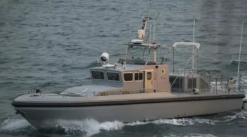 مداهمة في جازان.. حرس الحدود يضبط شبكة صيد غير مشروعة ومصادرة معدات مخالفة